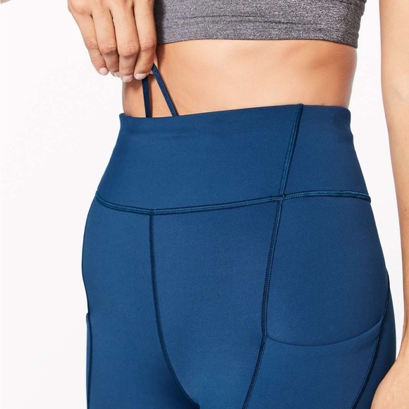 Lululemon Break Free Tight (25") - Picture 4 of 10